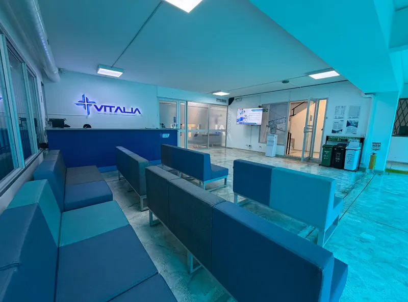 Recepción y sala de espera Vitalia IPS